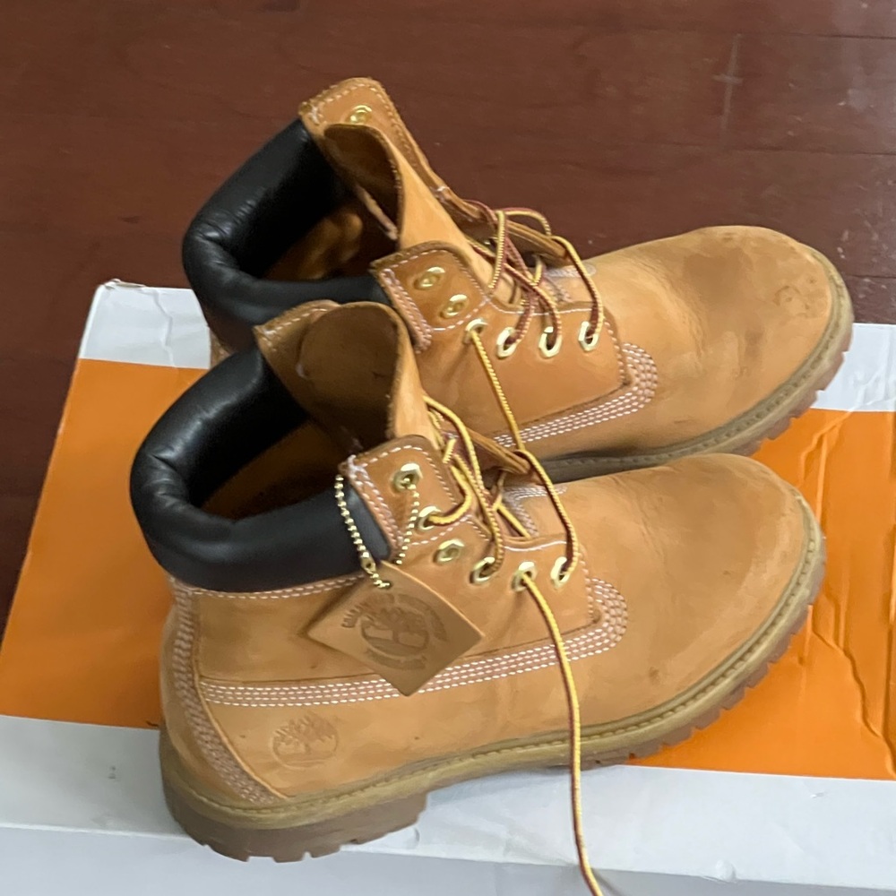 Timberland Tan Leather Boots